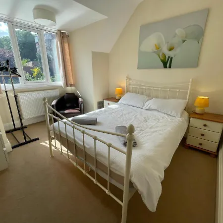Ferienhaus Large 5 Bed House In Near The Beach, Large Garden & Hot Tub