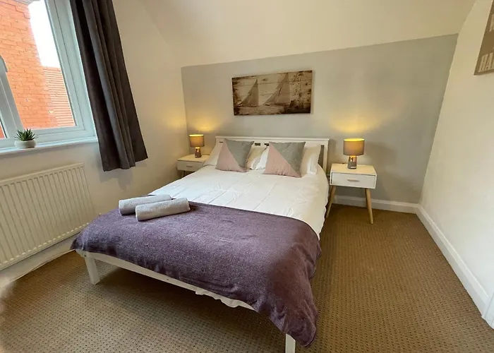 Semesterbostad Large 5 Bed House In Near The Beach, Large Garden & Hot Tub Scarborough